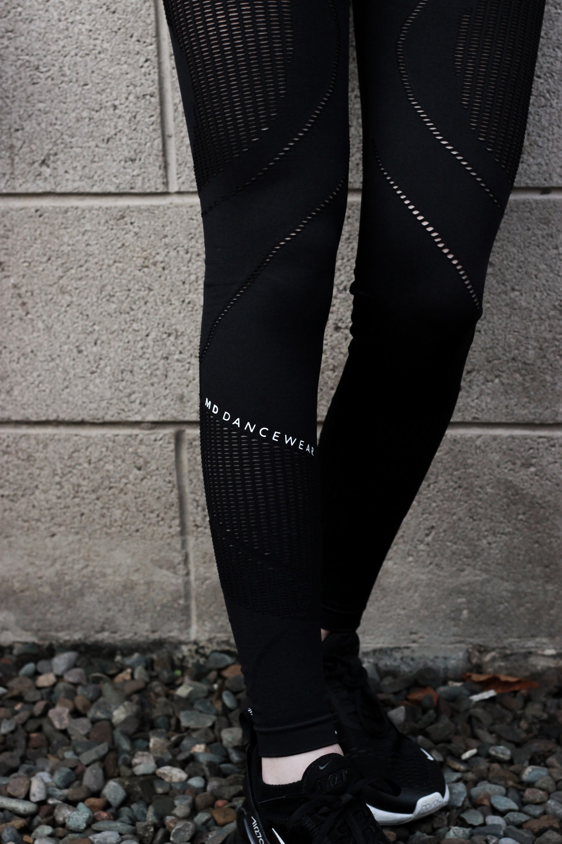 NZSALE  TriDri Tridri Womens Hourglass Leggings (Black)